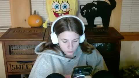 Snapshot of sabrinalexington chatting on 11-12-25, 11:14 Sabrina online show from 11-12-25, 11:14