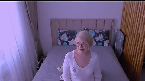 Sabrina MacMarren online show from 04-12-26, 10:31