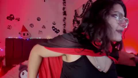 Snapshot of sabrinav_ chatting on 11-28-25, 11:24 Sabrina online show from 11-28-25, 11:24