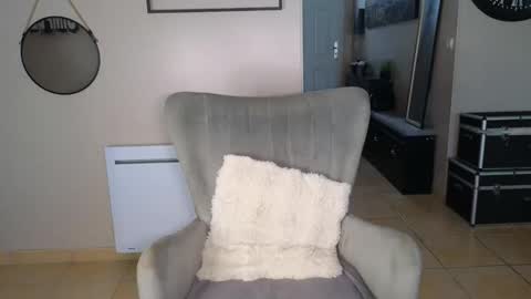 sacha__xx online show from 02-10-26, 09:46