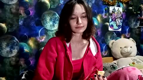 Adele online show from 03-31-26, 07:09