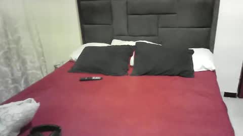 sacrletardiente online show from 01-05-25, 03:23