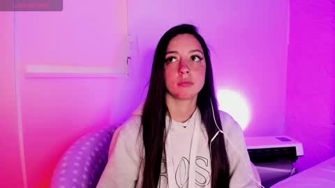 Snapshot of sadashi_moon chatting on 11-27-25, 02:02 online show from 11-27-25, 02:02