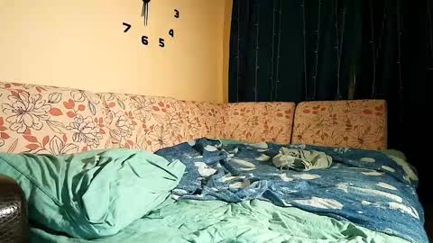 Snapshot of sademoface chatting on 02-21-26, 01:28 pluto online show from 02-21-26, 01:28