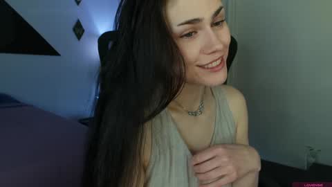 Snapshot of sadierenee96 chatting on 12-19-24, 01:50 Sadie Renee online show from 12-19-24, 01:50