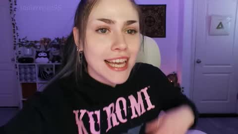 Snapshot of sadierenee96 chatting on 11-04-25, 01:16 Sadie Renee online show from 11-04-25, 01:16