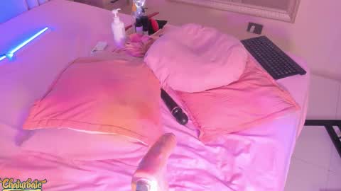 Mara online show from 11-15-25, 06:11