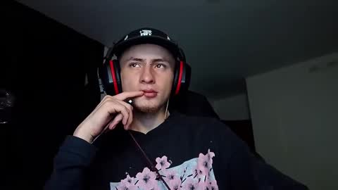 Snapshot of saemzam chatting on 02-13-25, 07:03 saemzam online show from 02-13-25, 07:03