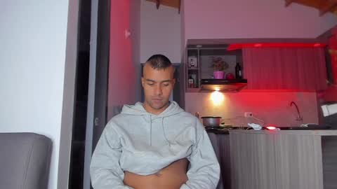 Snapshot of sag_1998 chatting on 12-25-24, 10:37 Sag online show from 12-25-24, 10:37