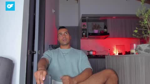 Snapshot of sag_1998 chatting on 01-18-25, 06:45 Sag online show from 01-18-25, 06:45