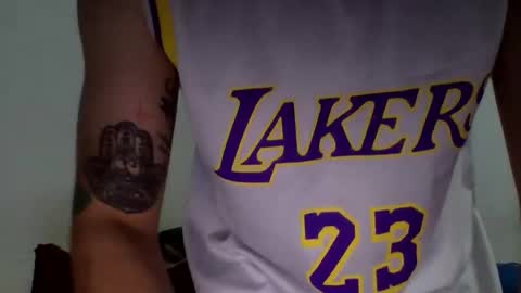 Snapshot of sagitario_777 chatting on 11-09-25, 04:55 sagitario_777 online show from 11-09-25, 04:55