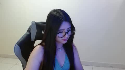 Sahaliefox  online show from 11-13-25, 09:14