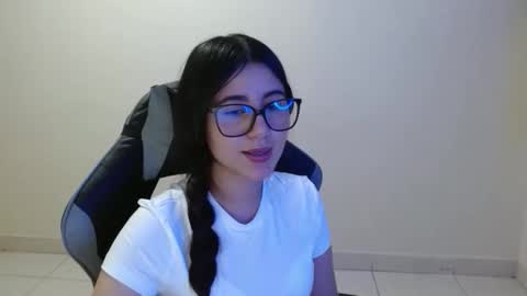 Sahaliefox  online show from 11-14-25, 08:29