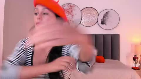 Sahara Garcia online show from 04-24-26, 06:54