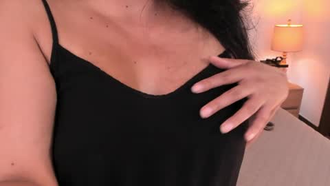 Snapshot of saharagarcia chatting on 06-01-26, 09:16 Sahara Garcia online show from 06-01-26, 09:16