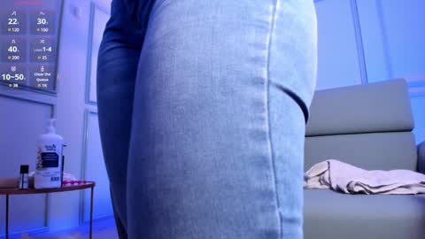 SAHARA WALKER  online show from 01-07-25, 03:35