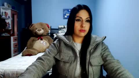Snapshot of sahotlove1 chatting on 07-12-26, 12:34 Karina online show from 07-12-26, 12:34