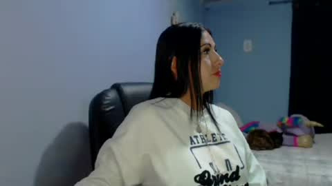 Snapshot of sahotlove1 chatting on 07-30-26, 01:37 Karina online show from 07-30-26, 01:37