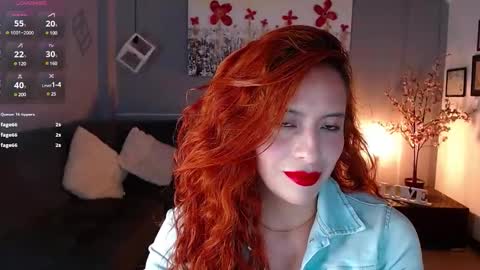 Snapshot of sahra_tayl0r_ chatting on 01-12-25, 05:11 SARA online show from 01-12-25, 05:11