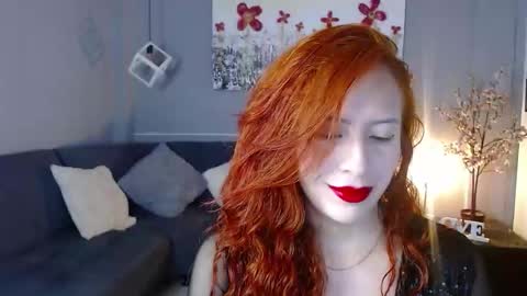Snapshot of sahra_tayl0r_ chatting on 01-23-25, 02:17 SARA online show from 01-23-25, 02:17