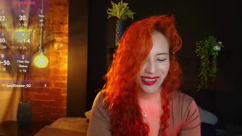 Snapshot of sahra_tayl0r_ chatting on 10-14-25, 05:58 SARA online show from 10-14-25, 05:58