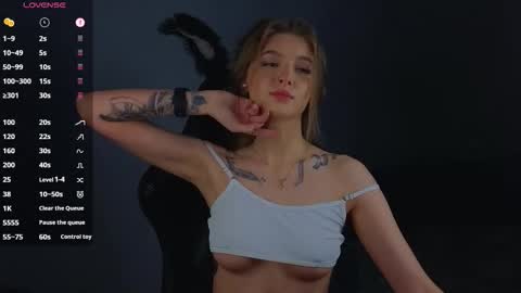 Snapshot of saillise chatting on 02-10-26, 03:27 Sofia online show from 02-10-26, 03:27