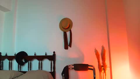 Snapshot of sailor_sindy chatting on 05-26-26, 06:04 Sindy Scott online show from 05-26-26, 06:04