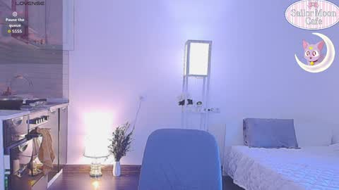 Sofia online show from 04-06-26, 05:19