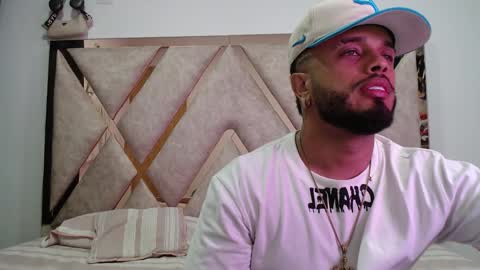 saimong10 online show from 09-17-25, 02:13