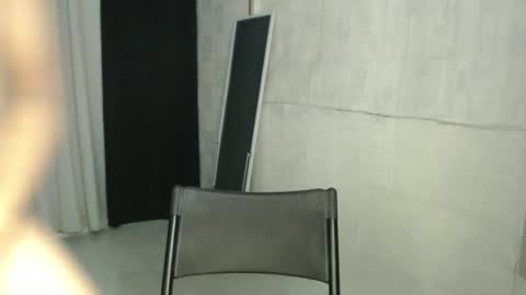 Taylor online show from 10-24-25, 02:35