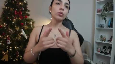 Snapshot of sakura_harper chatting on 12-05-25, 06:00 Sakura Harper online show from 12-05-25, 06:00