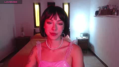 Snapshot of sakuraa_beauty chatting on 02-15-25, 05:07 Sakura online show from 02-15-25, 05:07