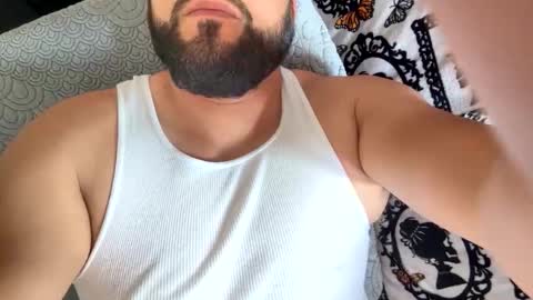 Snapshot of sal_cumplaciente chatting on 10-31-25, 05:47 sal cumplaciente online show from 10-31-25, 05:47