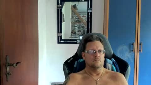 Snapshot of salichris chatting on 07-18-26, 09:02 salichris online show from 07-18-26, 09:02