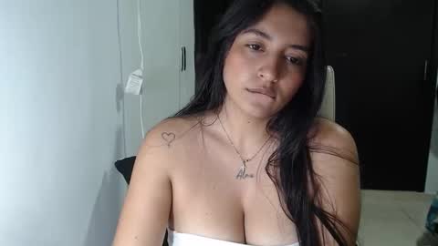 saliha online show from 04-25-26, 04:48