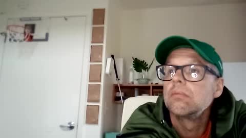 Snapshot of salis1981 chatting on 03-02-25, 11:42 salis1981 online show from 03-02-25, 11:42