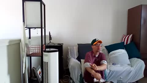 Snapshot of salis1981 chatting on 03-04-25, 09:54 salis1981 online show from 03-04-25, 09:54