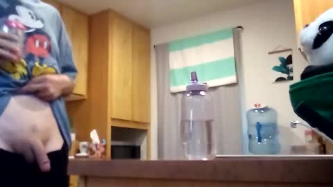 Snapshot of salis1981 chatting on 09-17-25, 06:31 salis1981 online show from 09-17-25, 06:31