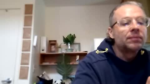 Snapshot of salis1981 chatting on 10-14-25, 04:19 salis1981 online show from 10-14-25, 04:19