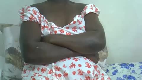 Snapshot of sallybabes255 chatting on 12-03-25, 12:03 Salome online show from 12-03-25, 12:03