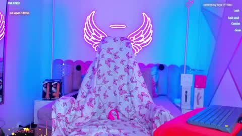 miss Sally online every night from 1am to 8am  Colombia time online show from 04-23-26, 09:17