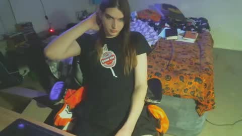 SallyLongzzz online show from 01-08-25, 11:52