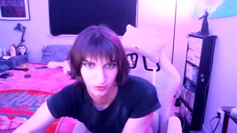 SallyLongzzz online show from 05-25-26, 12:49