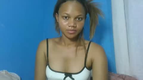 Snapshot of sallywett chatting on 01-19-25, 12:38 SallyWett online show from 01-19-25, 12:38