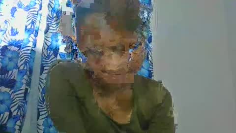 Snapshot of sallywett chatting on 02-25-25, 12:45 SallyWett online show from 02-25-25, 12:45