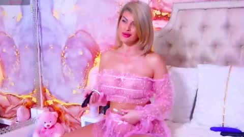 SalmaRoze online show from 12-01-25, 05:45