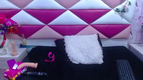 Snapshot of salmasantos chatting on 01-20-25, 05:37 salmasanto online show from 01-20-25, 05:37