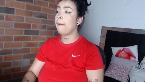 Snapshot of salome__palmer chatting on 01-30-25, 08:54 online show from 01-30-25, 08:54