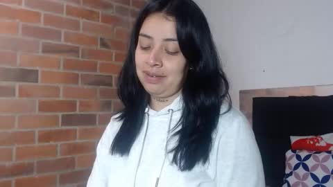 Snapshot of salome__palmer chatting on 12-05-25, 04:25 online show from 12-05-25, 04:25