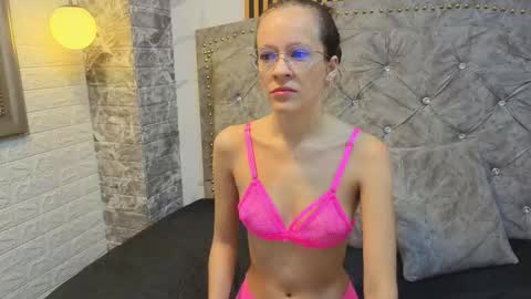 salome_cruxx online show from 02-17-26, 11:40